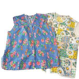 Lot of 2 Vintage Housecoats Aprons Plaid Floral Patchwork Moondance Granada L